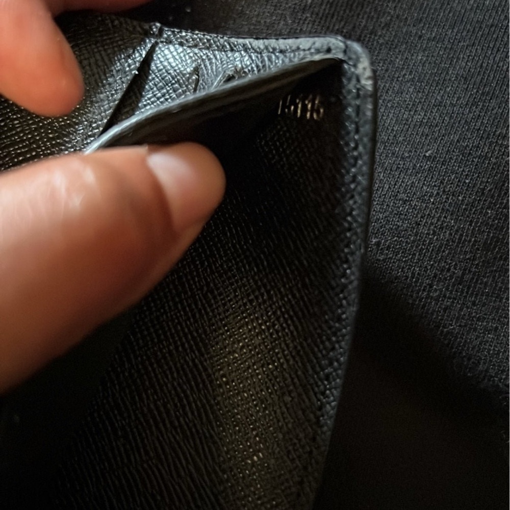 LOUIS VUITTON WALLET - Picture 4 of 10